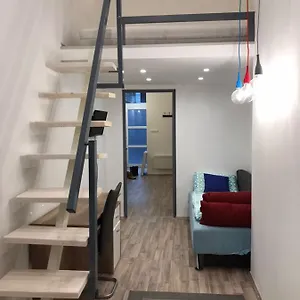 https://the-whistling-rabbi.inbudapesthotels.com